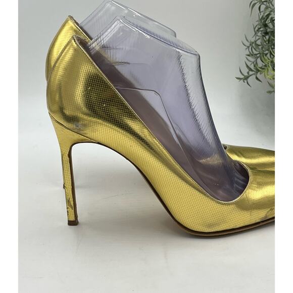 Stuart Weitzman Gold Foil Dagger  Sabbia Glitter Pointed Toe Heels SZ 39.5/9 - Picture 15 of 15